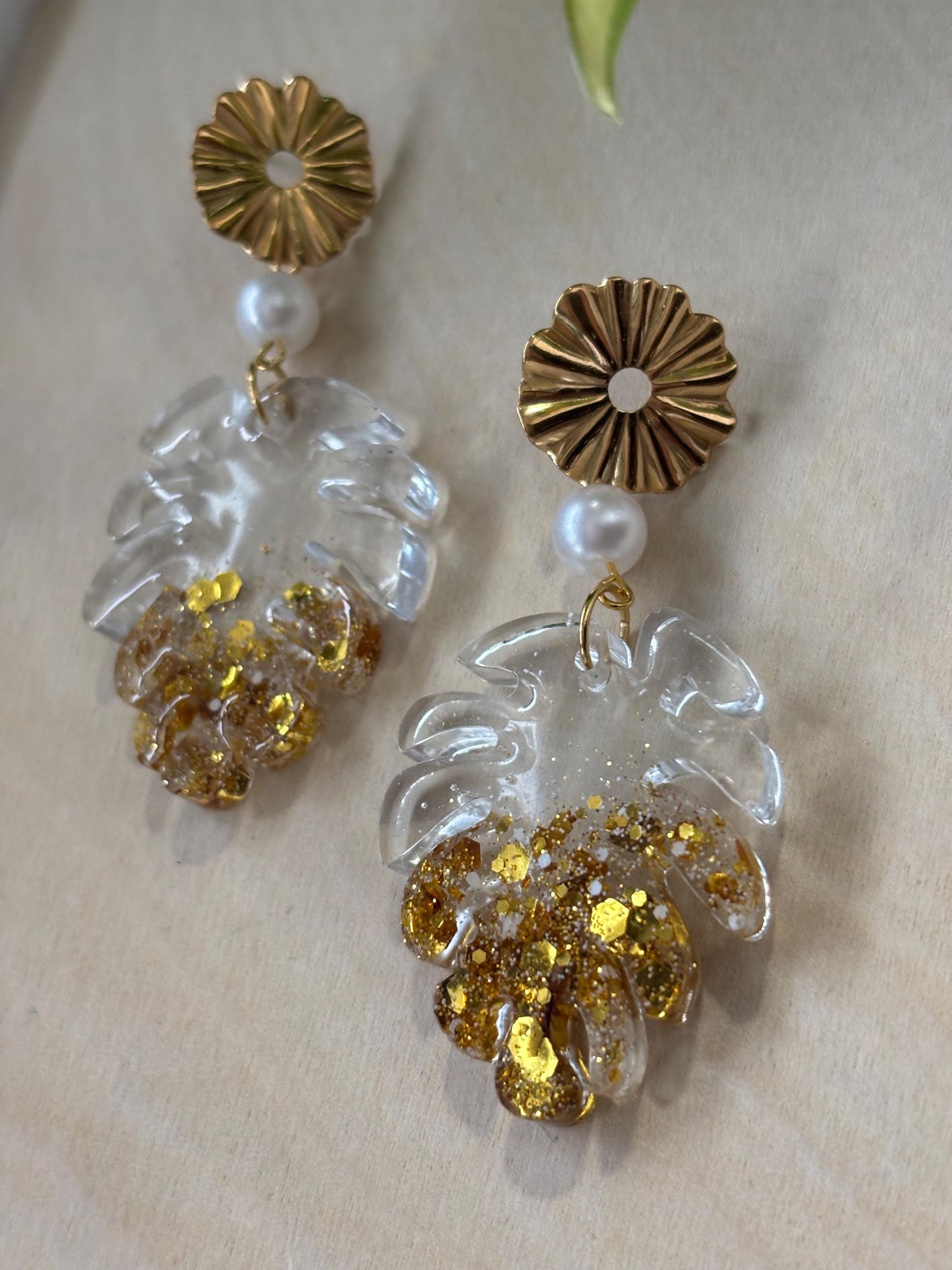 Shiny Monstera Delisiosa leaf earrings