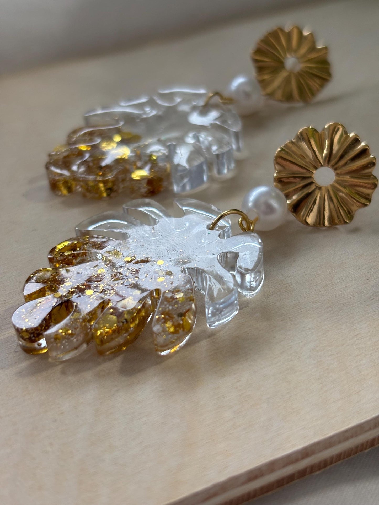 Shiny Monstera Delisiosa leaf earrings